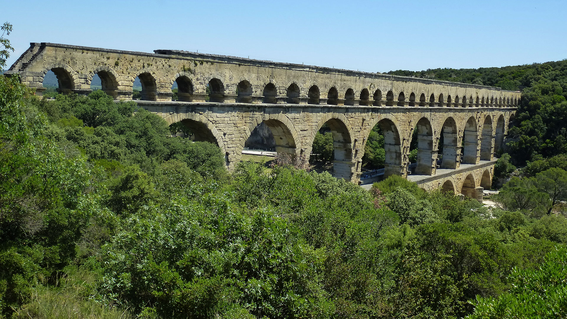 Les buis de Lussan près de Nîmes près du pont du Gard